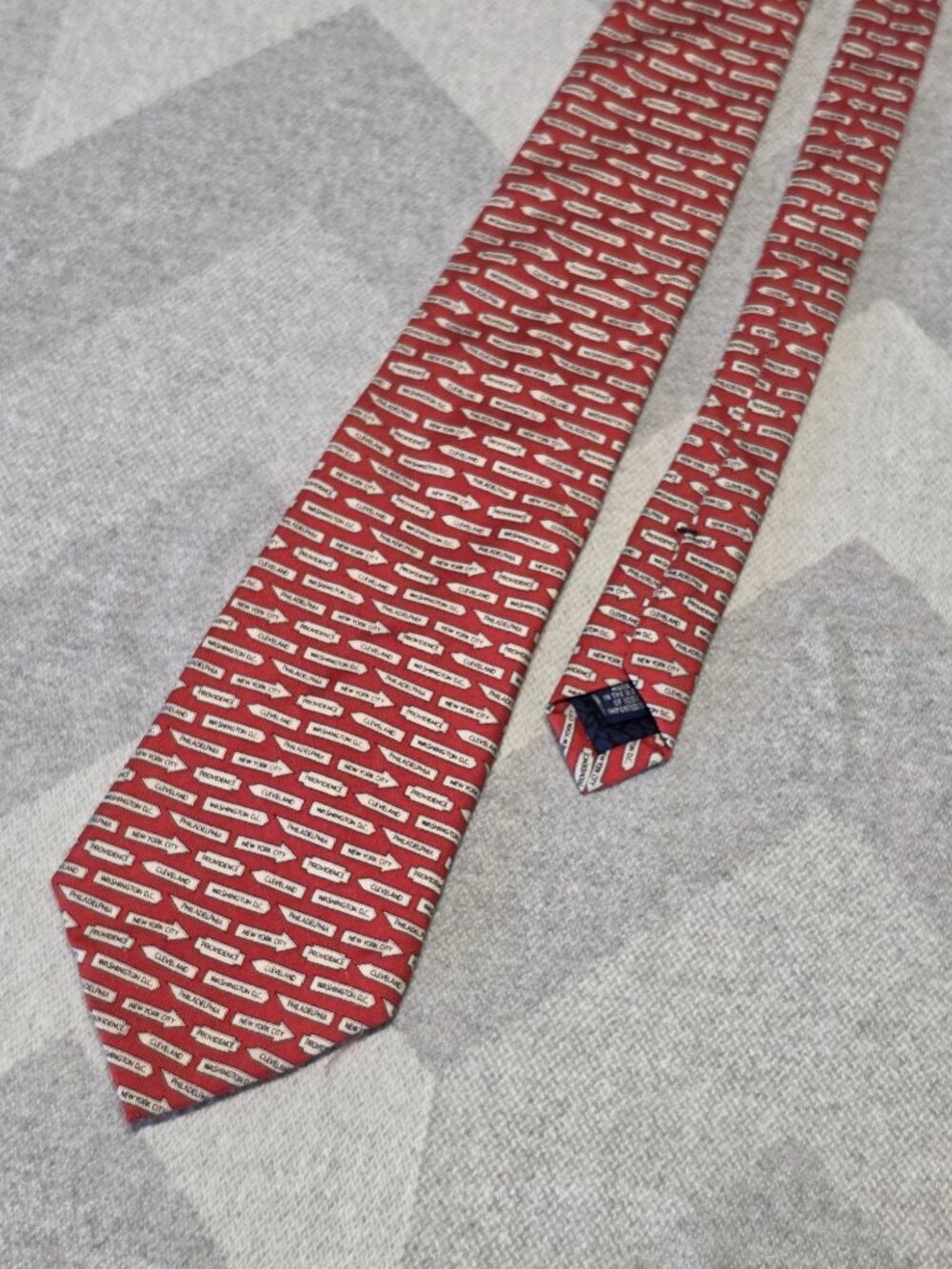 Vineyard Vines Red & White City Name Silk Tie Custom Collection 58" Long